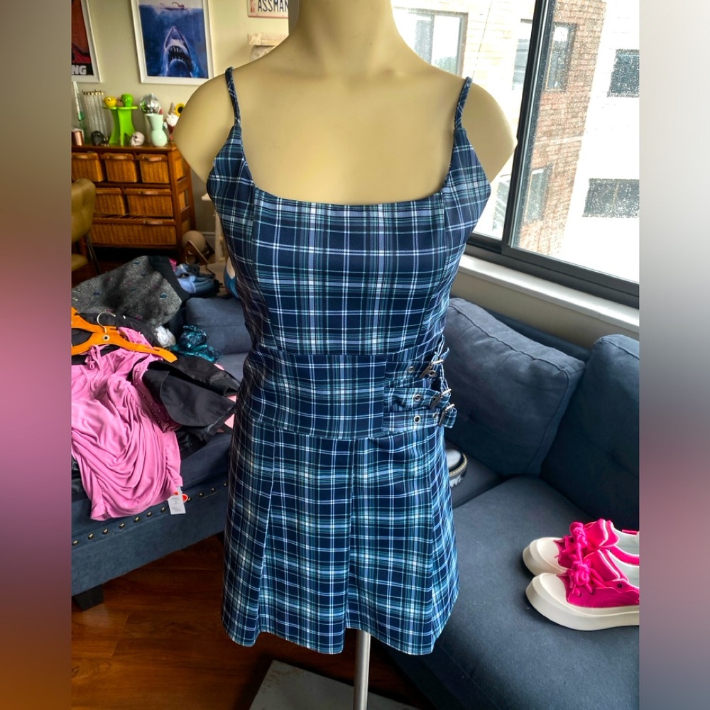 Plaid pleated mini dress